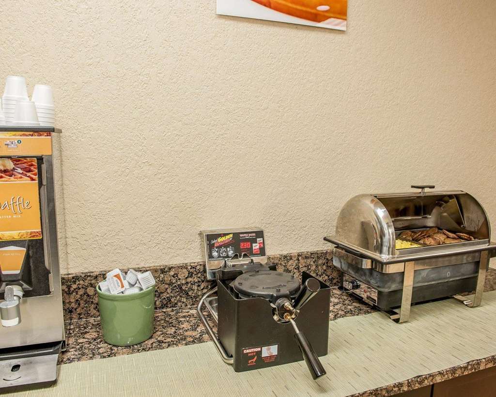 Quality Inn Huntingburg